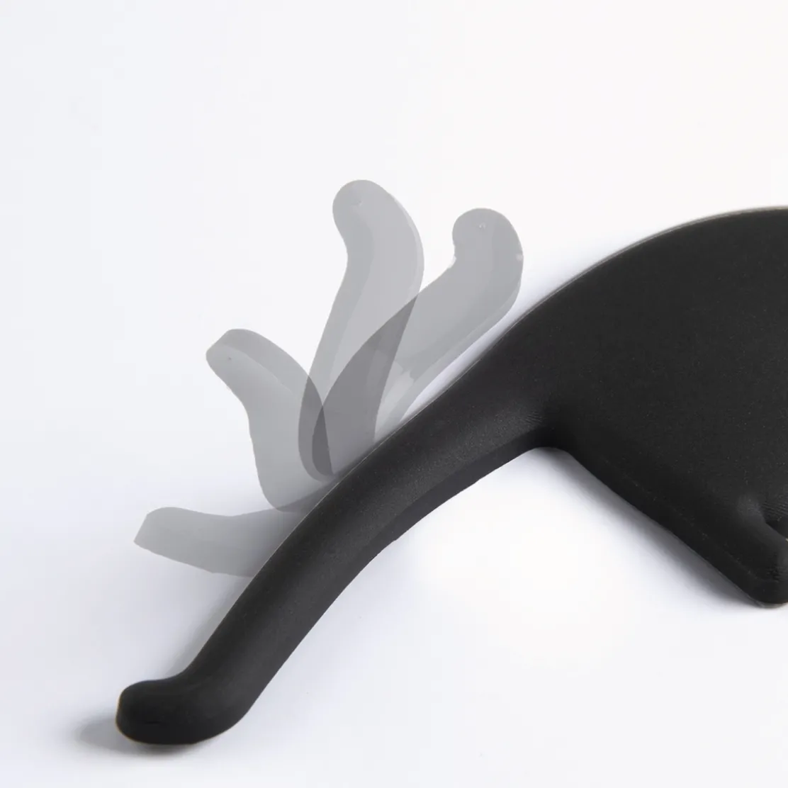 2 magnets crochet chats