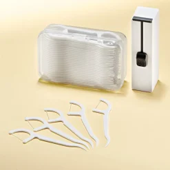 Boite cure-dents et fil dentaire