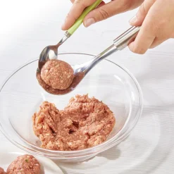 Cuillère à boulettes