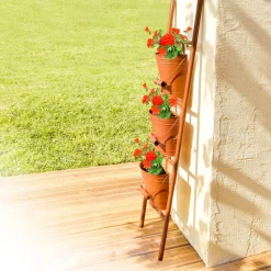 Echelle à plantes cuivrée