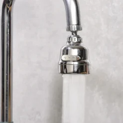 Embout jet d'eau rotatif