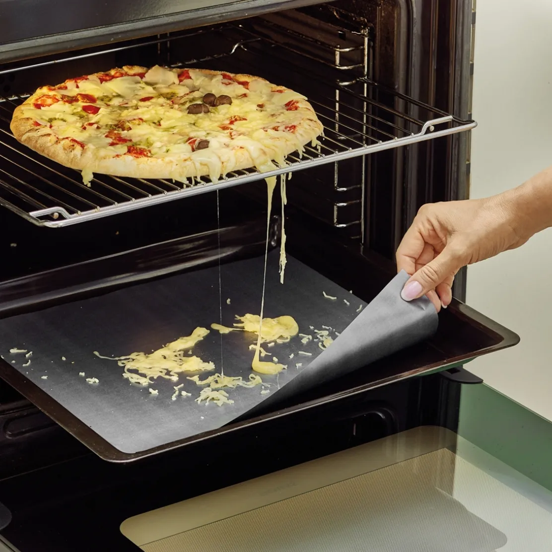 Feuille protège four