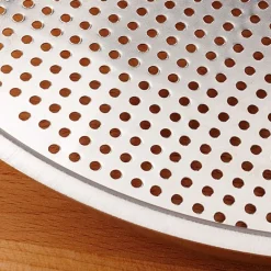 Moule à tarte perforé