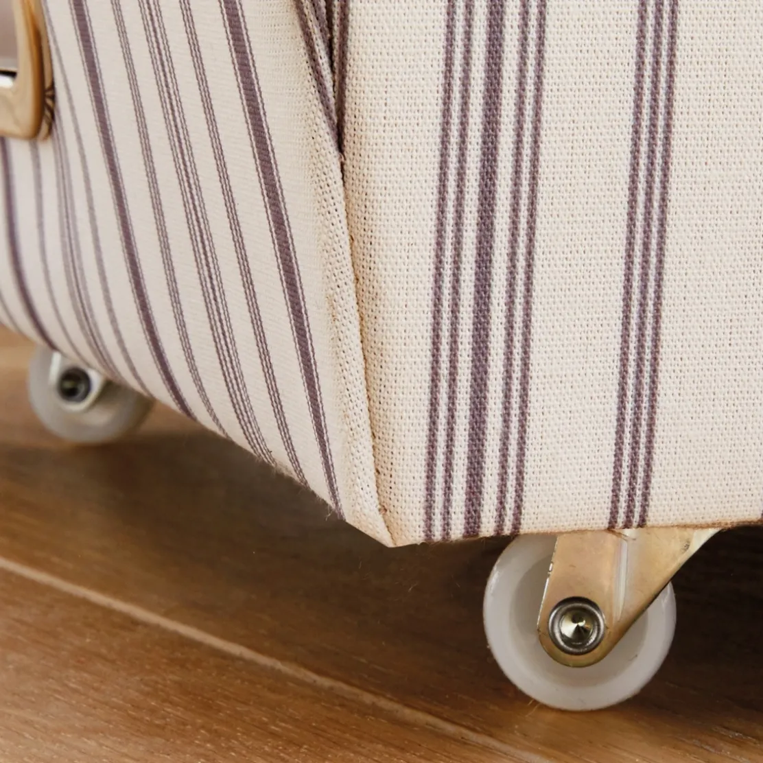 Rangement dessous de lit à roulettes